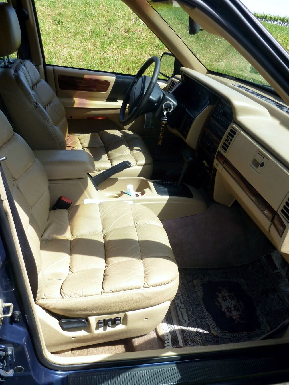 Jeep Autos: JEEP Grand Cherokee 5.2 V8 – D'occasion à Salmsach par my-fair-lady 4